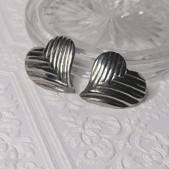 Estate Find Antique | Large 925 Silver Hearts  💕 Finely Made Clip-On Earrings - Picture 1 of 7